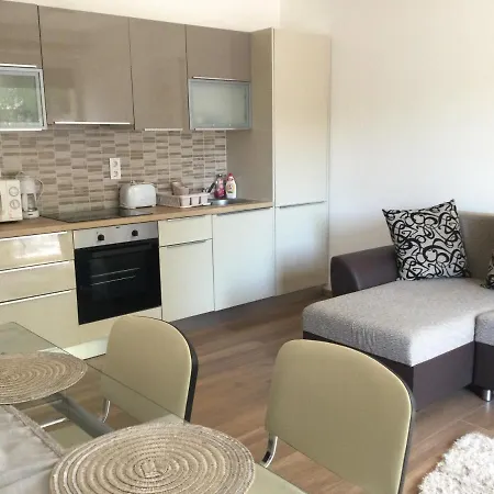 Апартаменты Patti-1 Apartman